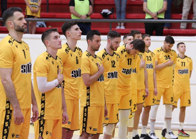 Košarkaši Splita zapeli na kvalifikacijskom turniru u Ateni protiv švicarskog prvaka i neće vidjeti Ligu prvaka