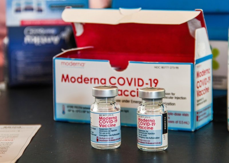EMA odobrila Modernino cjepivo za treću dozu
