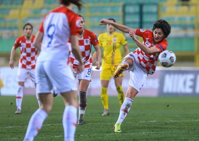 Hrvatska ženska nogometna reprezentacija kvalifikacije za Svjetsko prvenstvo počela porazom; Rumunjke su ipak bile prejake