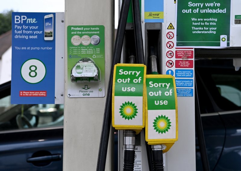 U Velikoj Britaniji nestašice goriva, BP zatvorio dio benzinskih crpki, razlog je vrlo bizaran