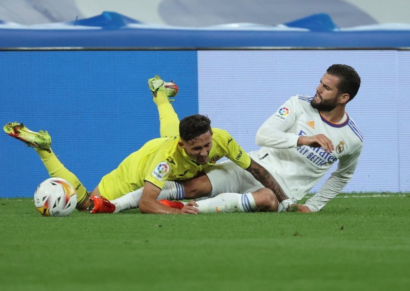 [FOTO] Vodeći Real Madrid ni s Lukom Modrićem nije pronašao način kako da zatrese mrežu Villarreala