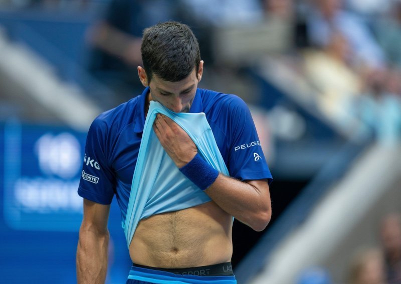 Prvi tenisač svijeta Novak Đoković razočarao brojne teniske fanove; njegova poruka slaba im je utjeha: Žao mi je...