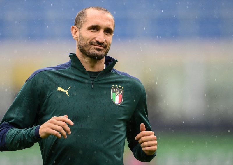 Iskusni branič Italije i Juventusa ostao je zgrožen i priznao je da ga je sram kao Talijana zbog onoga što se dogodilo