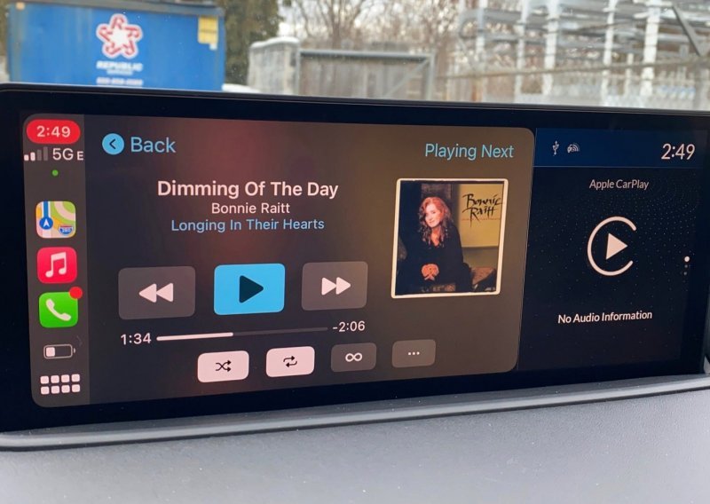 Insajderi najavljuju: Appleov CarPlay bi uskoro mogao dobiti zanimljive dodatne opcije
