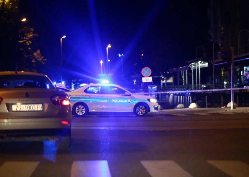 Policajac u Istri pucao na švercera migrantima nakon što ga je bijegu pokušao pregaziti