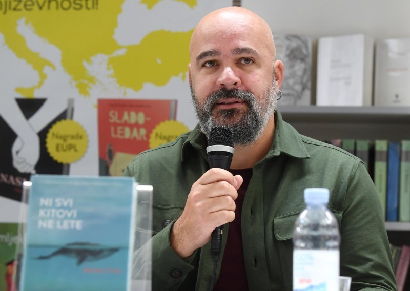 Portugalski književnik Afonso Cruz ponovno pred hrvatskim čitateljima: 'Pandemija koronavirusa zapravo je pridonijela strategiji poticanja čitanja'