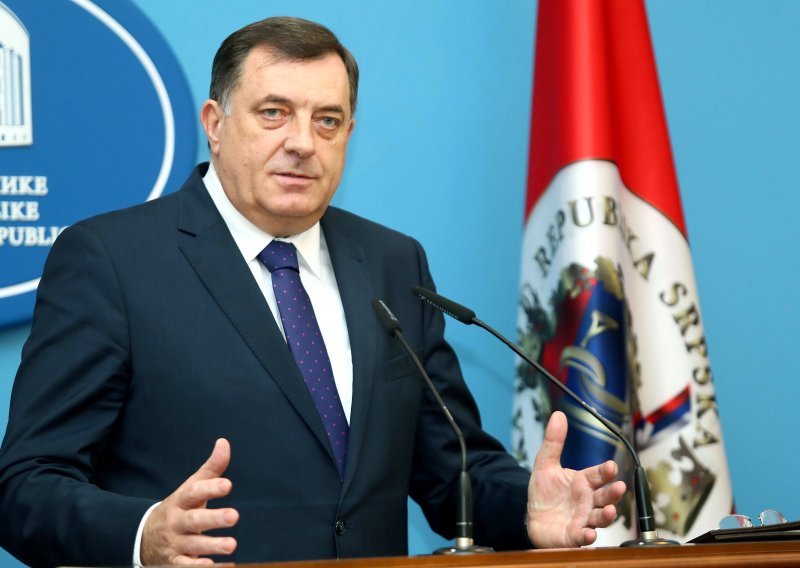 BiH: Dodik ne odustaje od svojih planova, Dačić mu obećava punu potporu Srbije