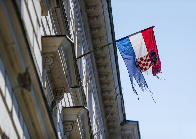 Zbog velike neizvjesnosti Hrvati štede: Na računima je 20 milijardi kuna više, a najviše se za crne dana ostavlja u Sisačko-moslavačkoj županiji