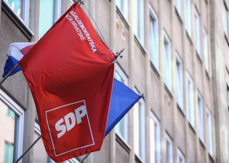 Nakon prostačkog ispada, SDP razriješio Rešetića i pokrenuo stegovni postupak