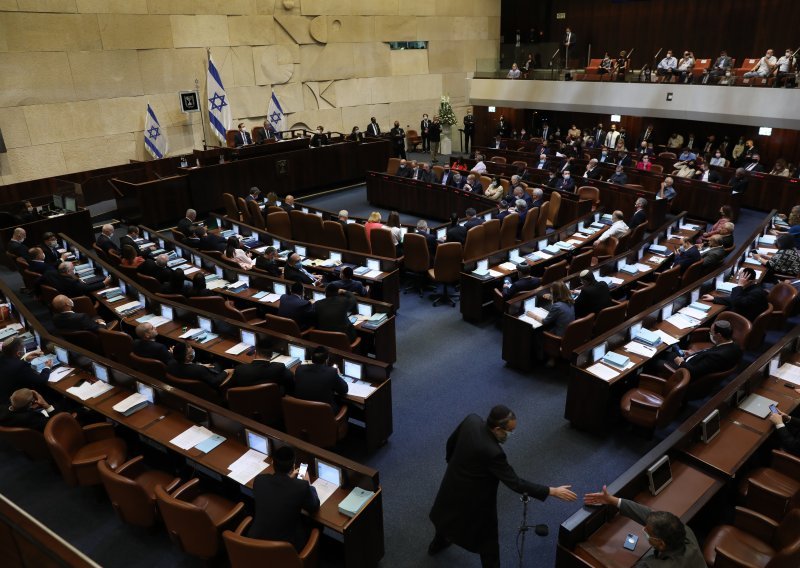 Izraelski parlament odobrio proračun, izbjegnuti novi izbori