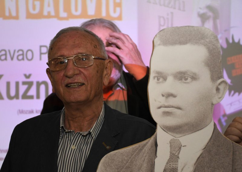 Akademik Pavao Pavličić dobitnik je nagrade 'Fran Galović' za djelo 'Kužni pil'
