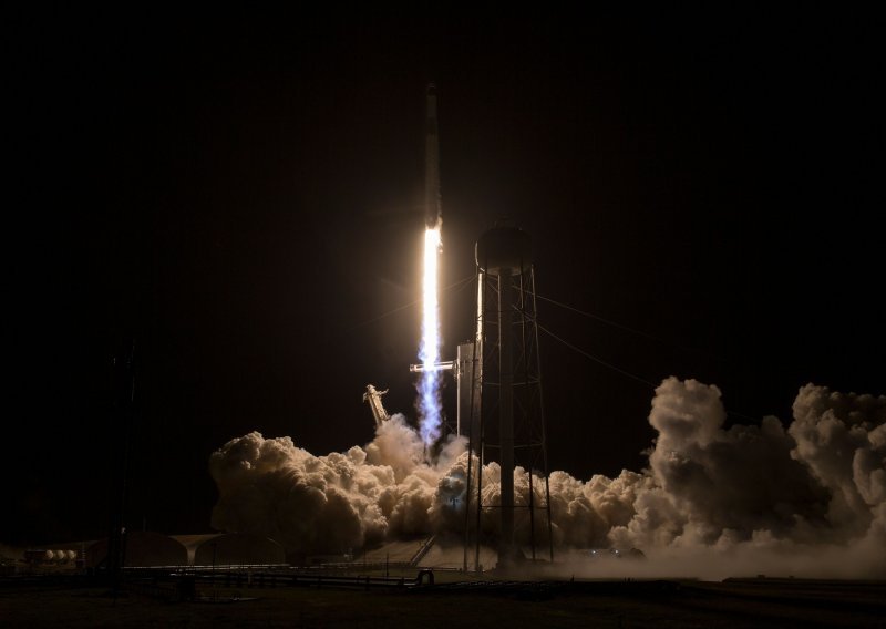 [FOTO] Napokon su uspjeli: SpaceX ponio četvero astronauta nakon nekoliko odgoda