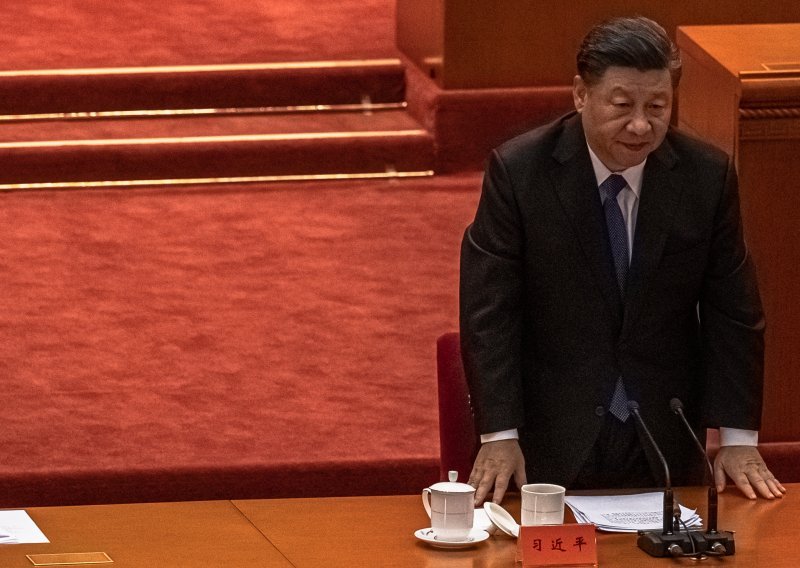 Otvoren put za novi mandat: Kineska Komunistička partija slavi Xi Jinpinga kao kormilara i narodnog vođu poput Mao Zedonga