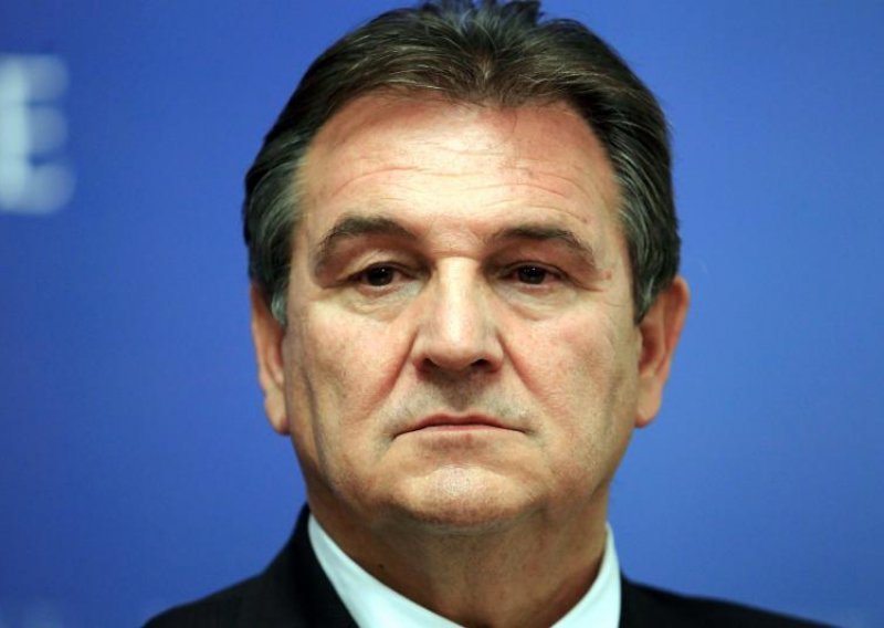 Cacic asks to serve sentence in Croatia