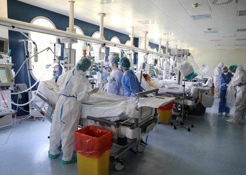 U Infektivnoj klinici hospitalizirane trudnice i dijete, kapacitet pri kraju: 'Gotovo svi hospitalizirani su necijepljeni'