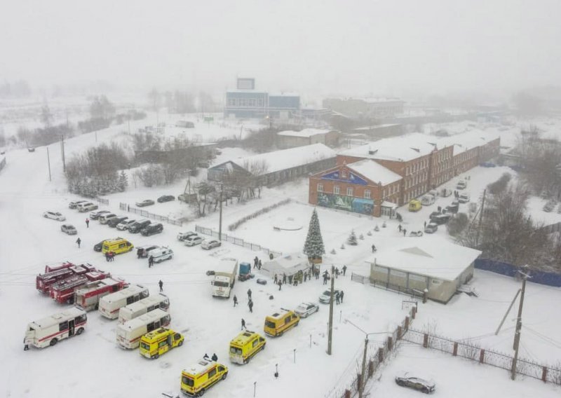 Jedanaest mrtvih, 46 nestalih nakon nesreće u rudniku u Sibiru