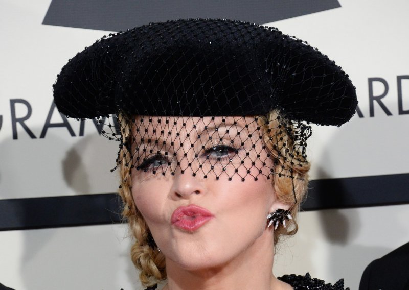 Madonna ne krije bijes zbog odluke Instagrama da joj izbriše fotografije, njezin potez jednim je lajkom odobrila i Severina
