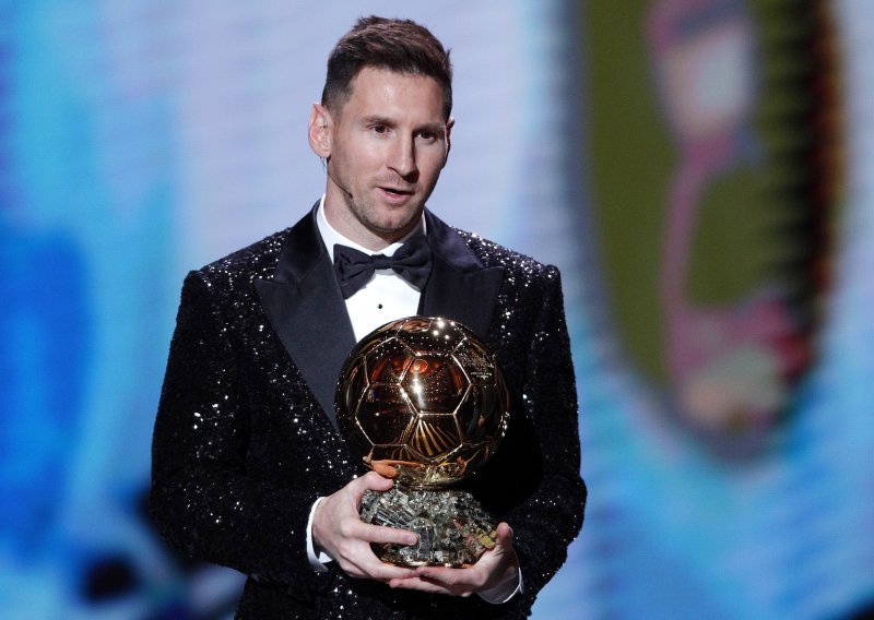 [VIDEO/FOTO] Lionel Messi dobio je Zlatnu loptu za najboljeg igrača svijeta; Robert Lewandowski završio je kao drugi