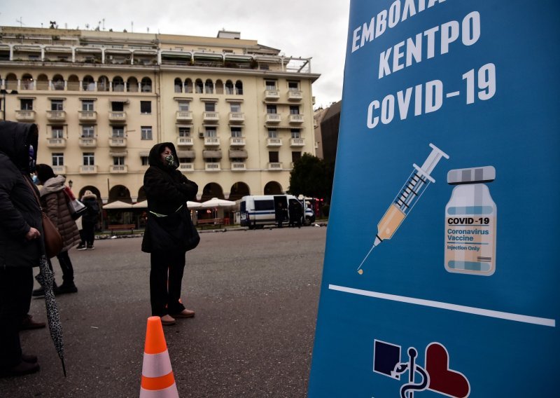 Grčka uvodi obvezno cijepljenje za starije od 60 - tko se ne cijepi, kazna 100 eura