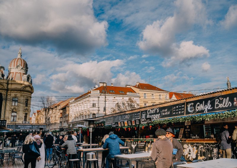 Otvoreno najpopularnije adventsko događanje u Zagrebu: Fuliranje zasjalo na terasi hotela Esplanade