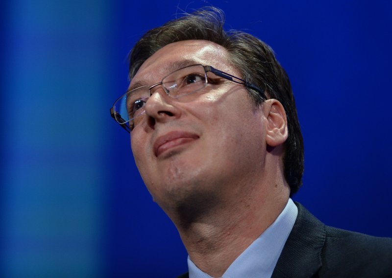 Vučić spreman povući se ako ne pobijedi njegov kandidat