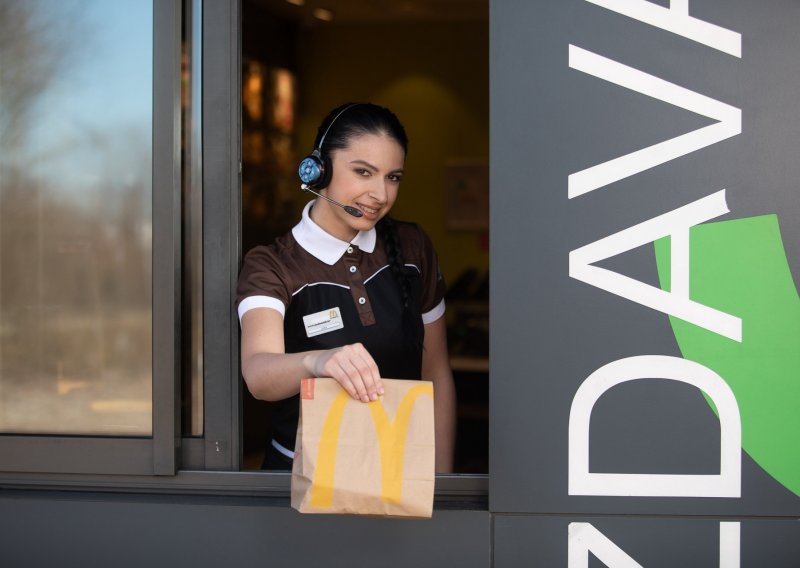 McDonald's će djelatnicima isplatiti božićnicu, ali pripremio im je i još jedno iznenađenje