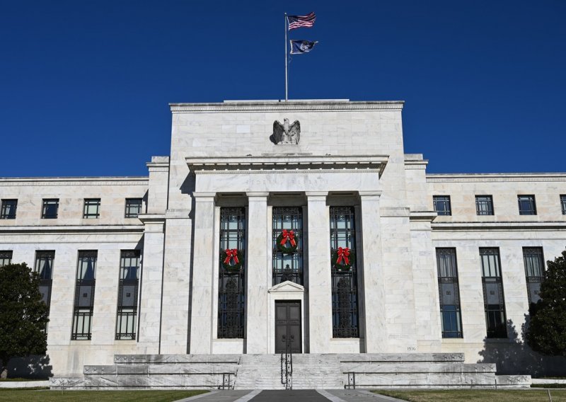 Sve oči uprte u Fed, slijedi dramatična promjena politike