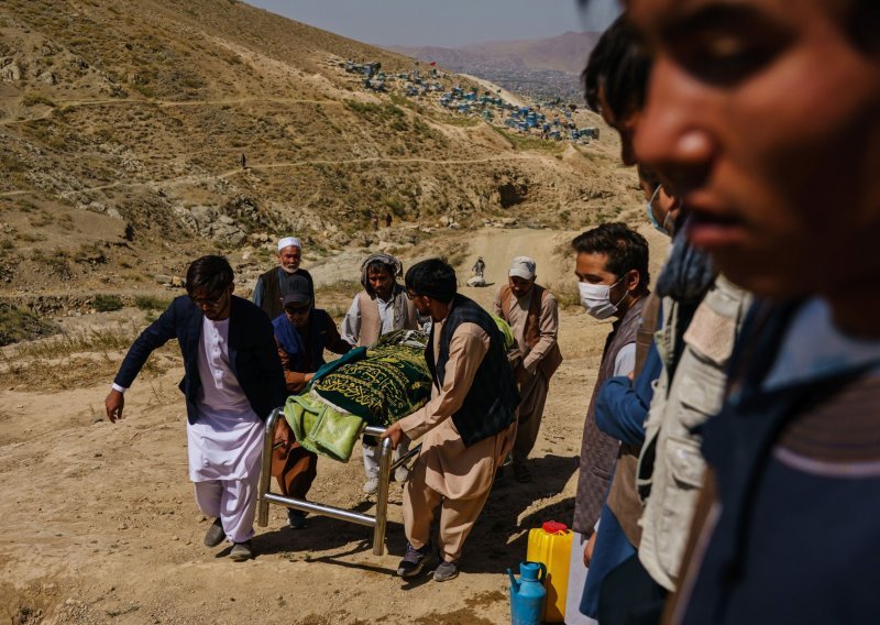 Amnesty International o ratnim zločinima za vrijeme pada Afganistana: Počinili su ih i talibani i tamošnja vojska ali i međunarodne snage