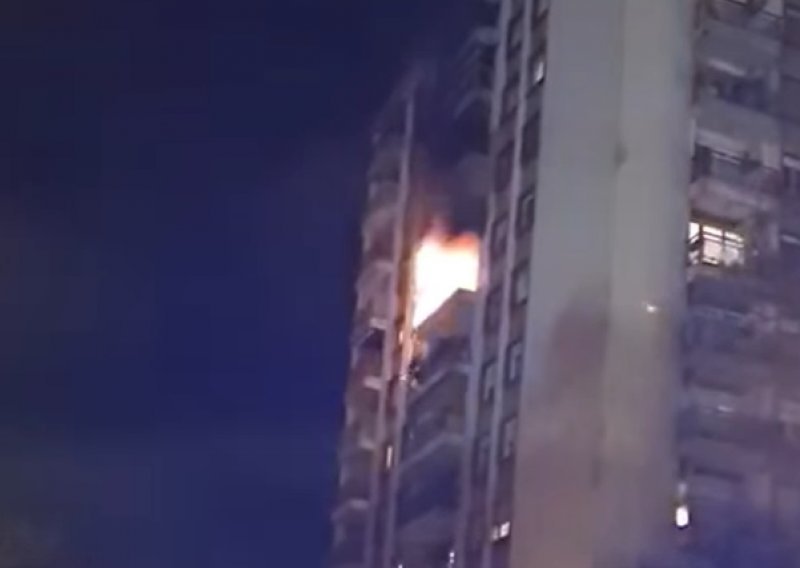 Na balkon mu doletjela raketa i sve zapalila. 'Nije se probilo u stan, šteta je poprilična. Imali smo sreće'