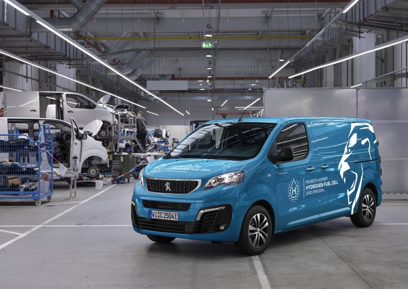 [FOTO] Pokrenuta proizvodnja novog Peugeota e-Expert Hydrogen: Prvo serijsko vozilo marke s vodikovom gorivnim ćelijama