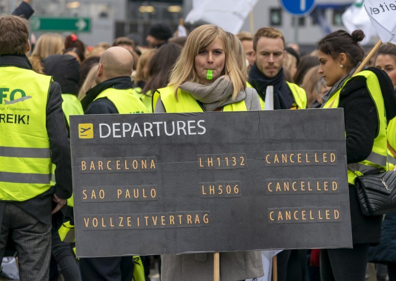 Kaos na aerodromu u Frankfurtu zbog štrajka osoblja, uoči blagdana otkazano 40-ak letova