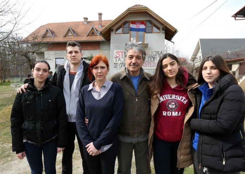 Obitelji Cvjetković ustavnom tužbom traži odgodu deložacije