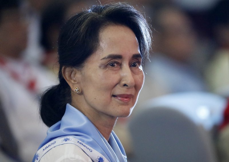 Aung San Suu Kyi osuđena na još četiri godine zatvora
