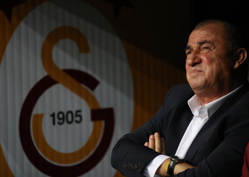 Legendarni turski trener četvrti put je napustio Galatasaray, a sada se svi pitaju hoće li ga naslijediti Slaven Bilić...