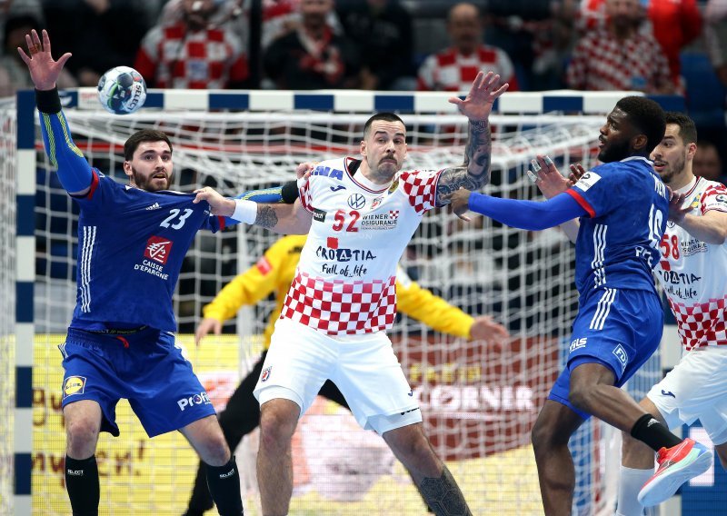 Novi problemi za hrvatsku reprezentaciju; uoči utakmice protiv Srbije ostali smo bez još dva zaražena igrača