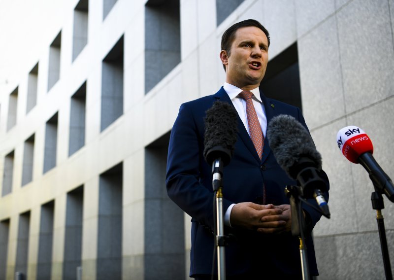 Australski ministar zadovoljan odlukom suda o Đokoviću: Naš narod je podnio velike žrtve