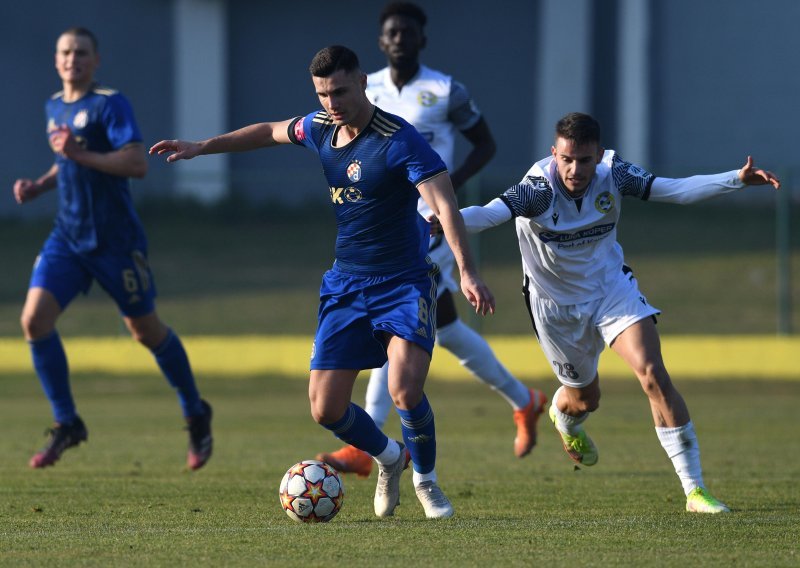 [FOTO] Dinamo se još jednom obračunao sa Slovencima; Petar Bočkaj zabio je prvijenac u 'modrom' dresu