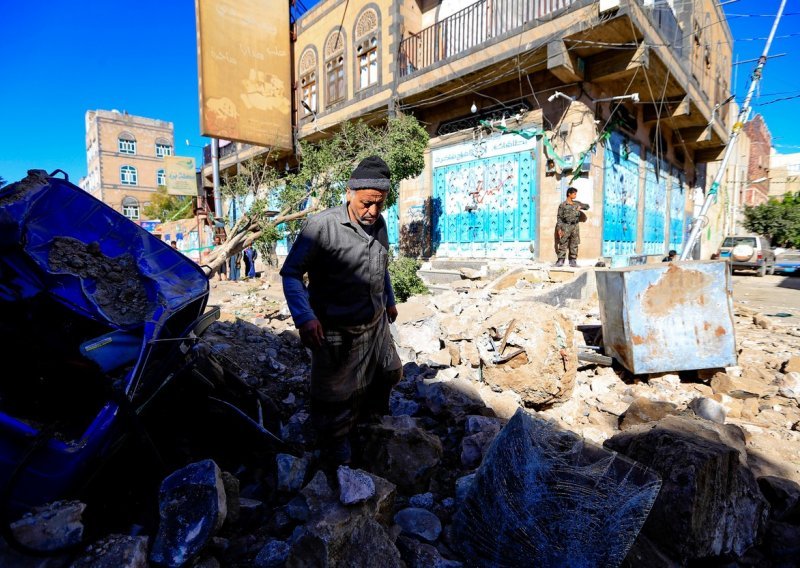 Više od 10 mrtvih u napadima koalicijskih snaga u Jemenu