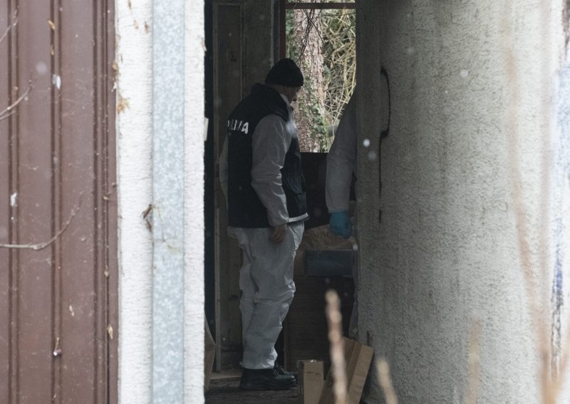[FOTO] Pronađeno tijelo nepoznatog muškarca na Knežiji. Policija: Ima vidljivu ozljedu