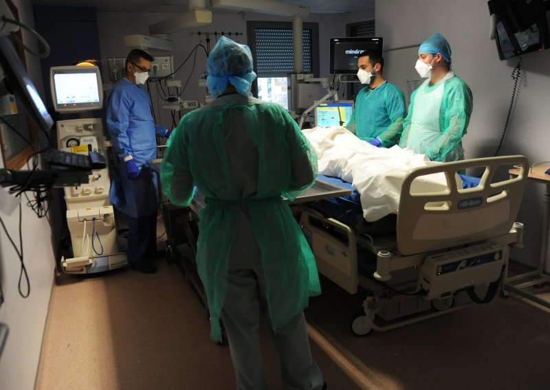 U Sloveniji korona prodrla među onkološke pacijente;  uspostavljena prva 'crvena zona'