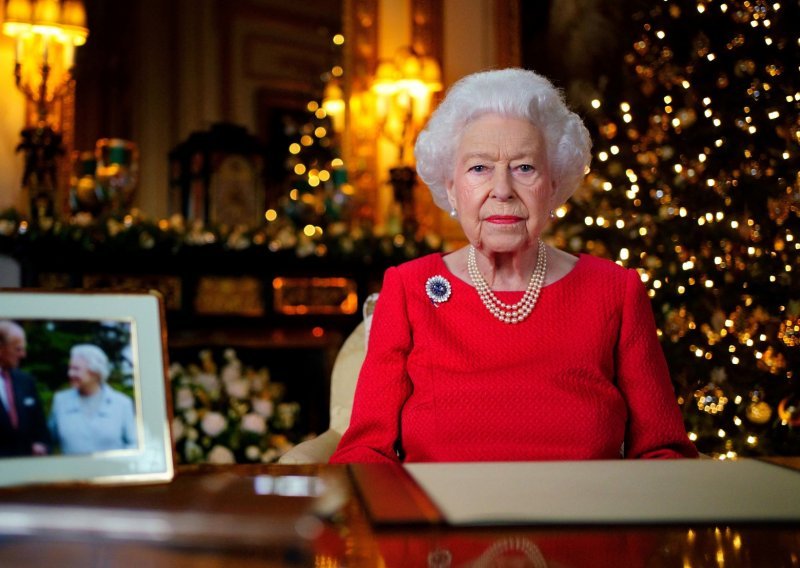 Kraljica Elizabeta u nedjelju će biti 70 godina na prijestolju, a samo su tri vladara u svjetskoj povijesti vladala više od nje
