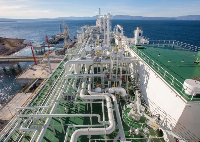Nakon zaustavljanja Sjevernog toka 2 Njemačka razmišlja o izgradnji LNG terminala
