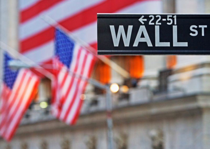 Wall Street oštro pao uoči izvješća o inflaciji, ulagači nervozni