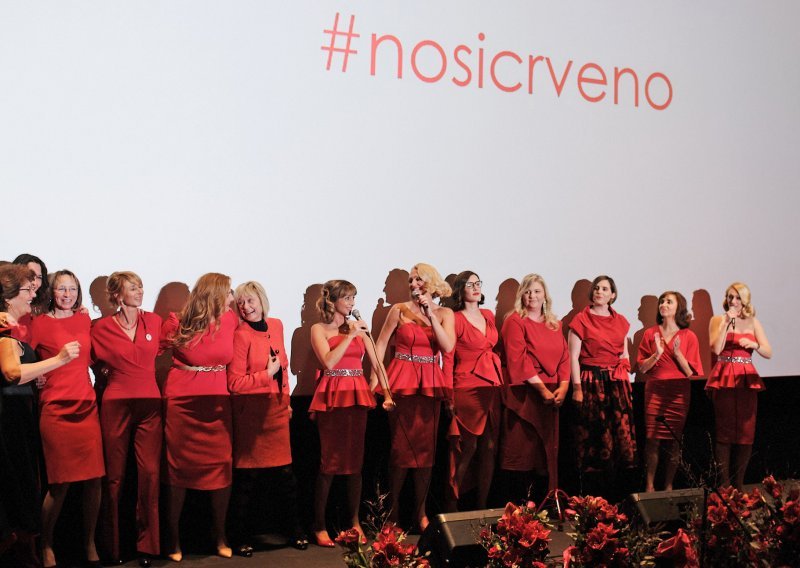 Svečanim obilježavanjem završena je javnozdravstvena akcija Dan crvenih haljina