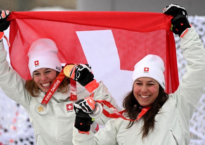 Švicarka Gisin uzela zlato i sve podsjetila na neponovljivu Janicu Kostelić; debakl Amerikanke Shiffrin kakav se ne pamti