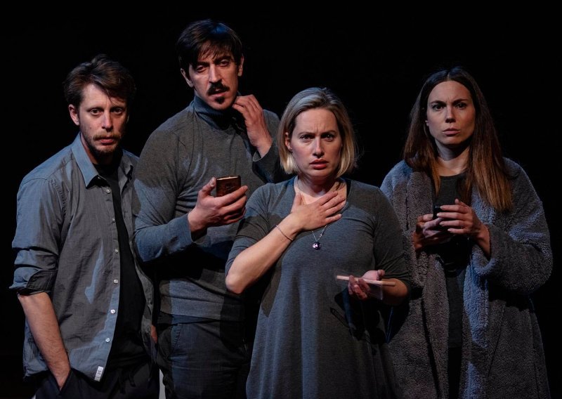 Najavljene su nove izvedbe predstave 'Krizni stožer', dobitnice nagrade za najbolji kazališni komad u 2021. godini