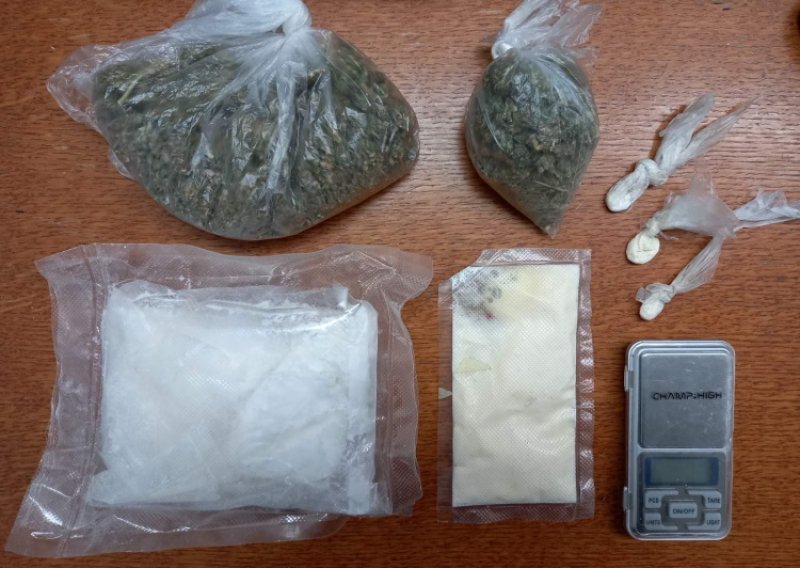 U Sisku ulovljena trojica dilera i zaplijenjeno više od kilograma amfetamina