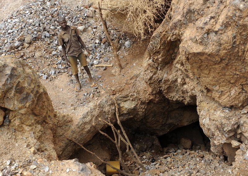 Tragedija u Burkini Faso: U ekploziji u nelegalnom rudniku zlata 60 mrtvih
