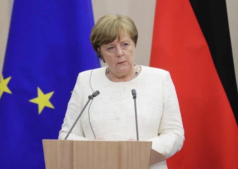 U prvom intervjuu nakon odlaska s vlasti Merkel osudila invaziju na Ukrajinu: 'Upozoravala sam da Putin želi podijeliti EU'