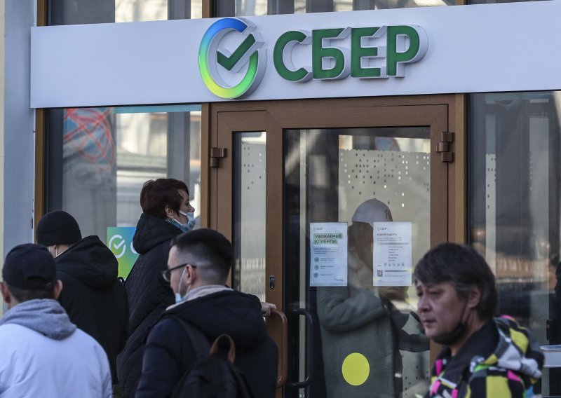 'Sberbank posluje normalno unatoč isključenju iz SWIFT-a'